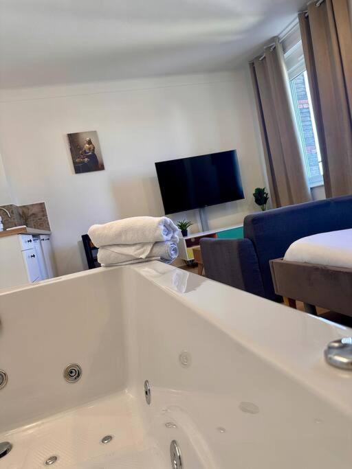 Britich 3D: Suite Spa Prive, Clim, Thermal/Artem Nancy Exteriér fotografie